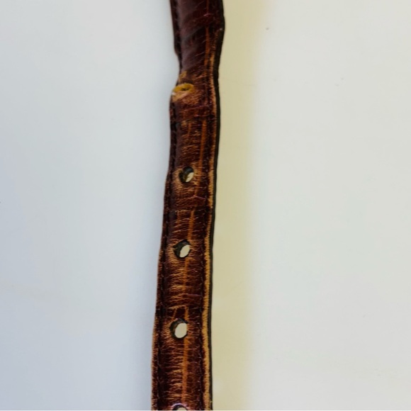 Brighton’s Women’s 90307 Silver Leather Croc Embossed Silver accent Belt medium - Picture 11 of 12